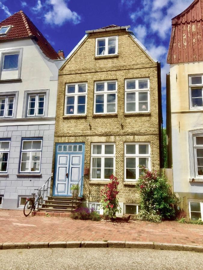 Hafenblick Apartment Glueckstadt Luaran gambar
